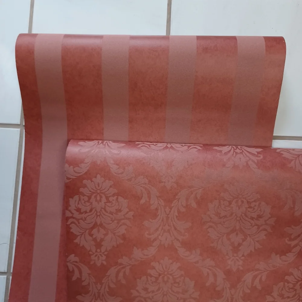 Wallpaper Red Damask